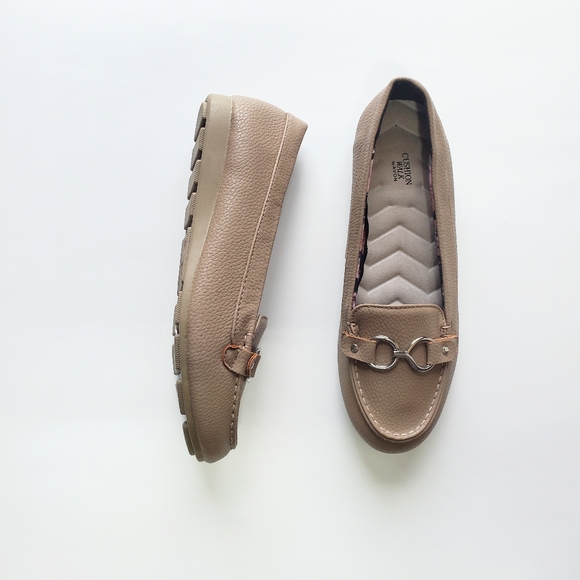 Cushion Walk by Avon |Interlocking Loafer 10M - Picture 1 of 3
